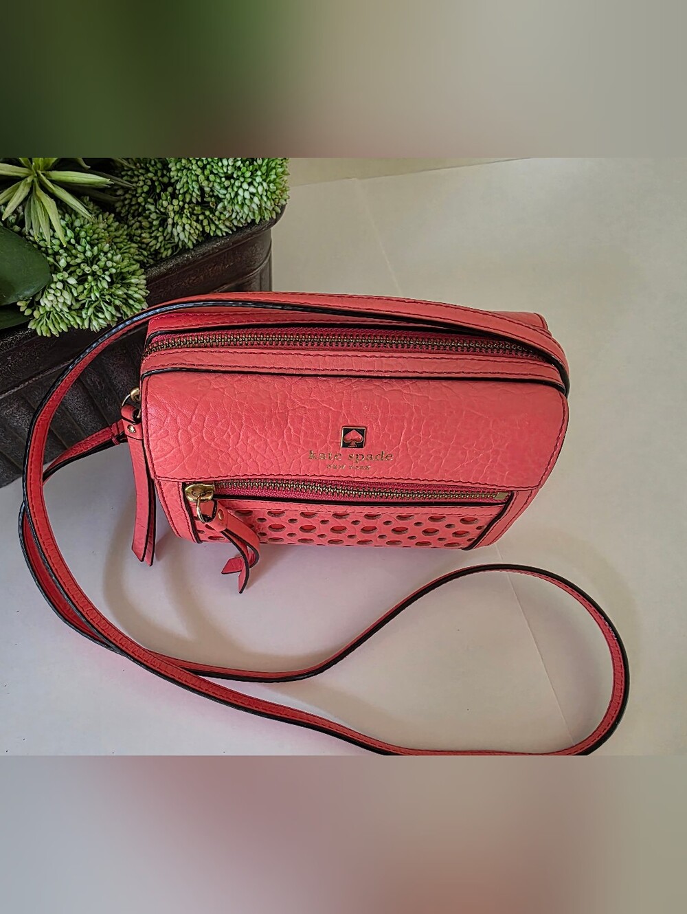 Kate Spade Perri Lane Looloo Vibrant Peony Pink Crossbody - Picture 4 of 13